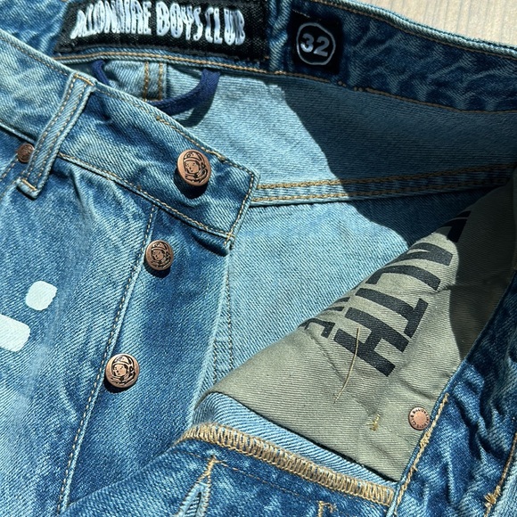 NWOT!! Paradox Smart Fit Ripped Jeans - Picture 13 of 14